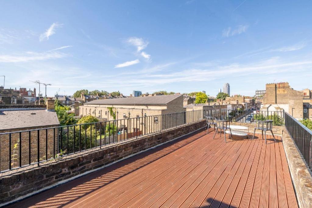 Luxury 4 Bedroom Flat With Stunning Shard View From Terrace In Central London! Next To Station, Sleeps 9 Habitación foto